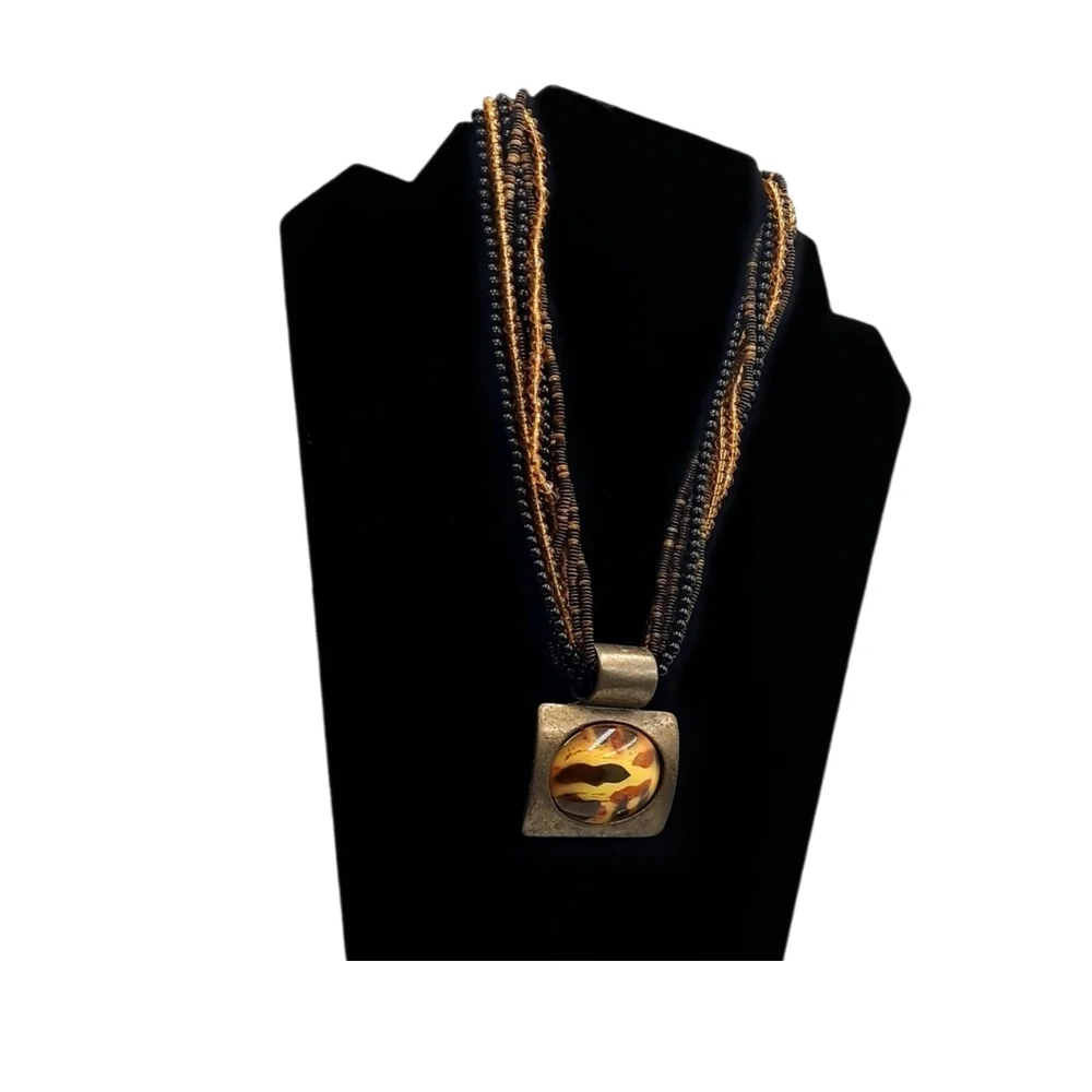 Multicolor Beaded Pendant Necklace Choker